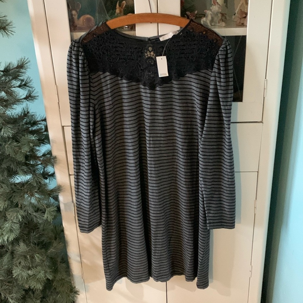 Loft sz L dress striped nwt lace neckline